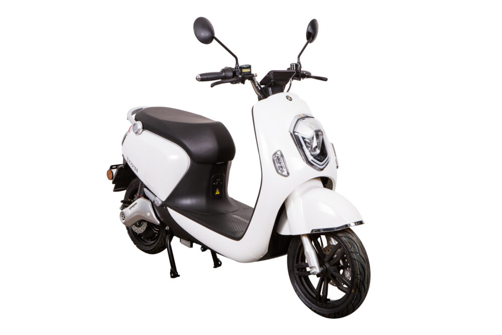 ZT-23 Elektroscooter in Weiß, Studioaufnahme