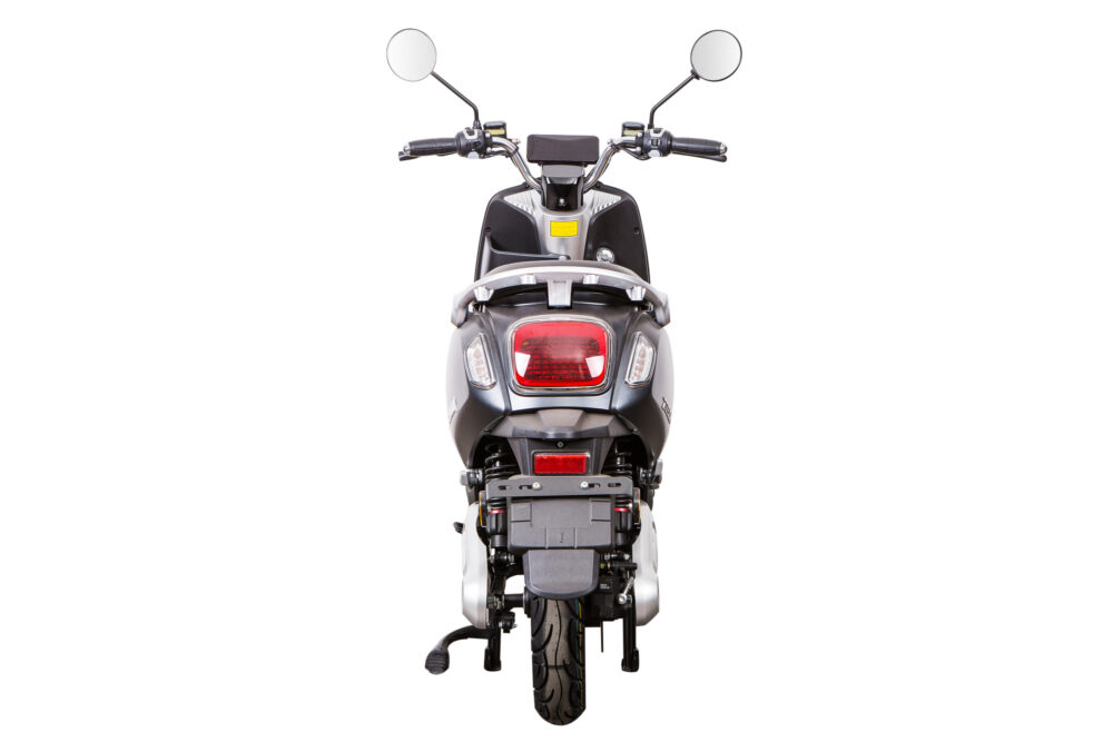 ZT-23 E-Scooter in Silber vor weißem Hintergrund
